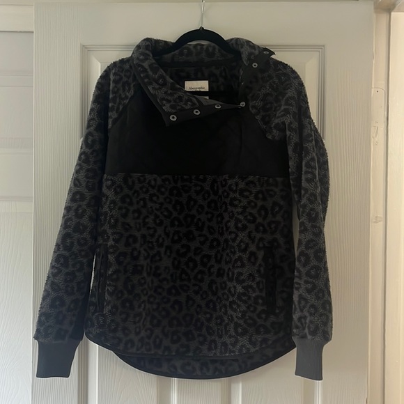 Abercrombie & Fitch Tops - Abercrombie & Fitch Button Up Jacket